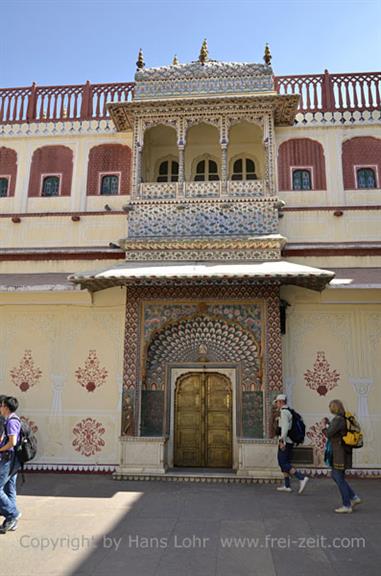 07 City-Palace,_Jaipur_DSC5195_b_H600